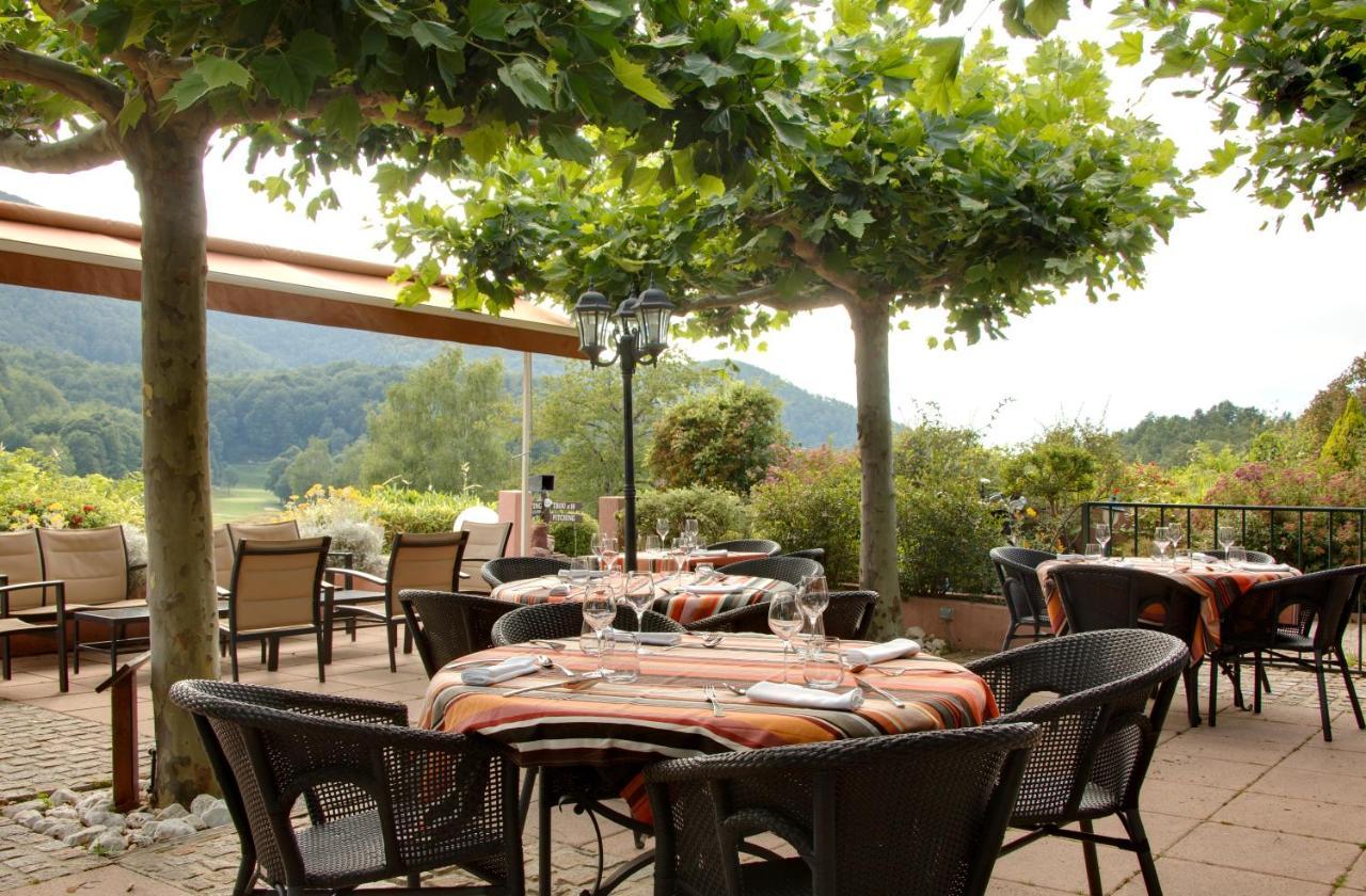Le Domaine De Falgos Golf & Spa Saint-Laurent-de-Cerdans エクステリア 写真
