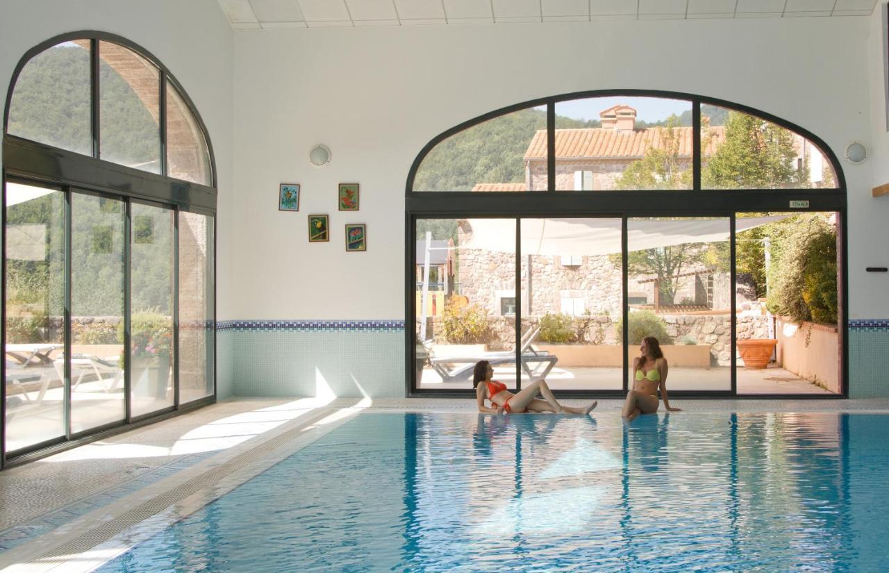 Le Domaine De Falgos Golf & Spa Saint-Laurent-de-Cerdans エクステリア 写真