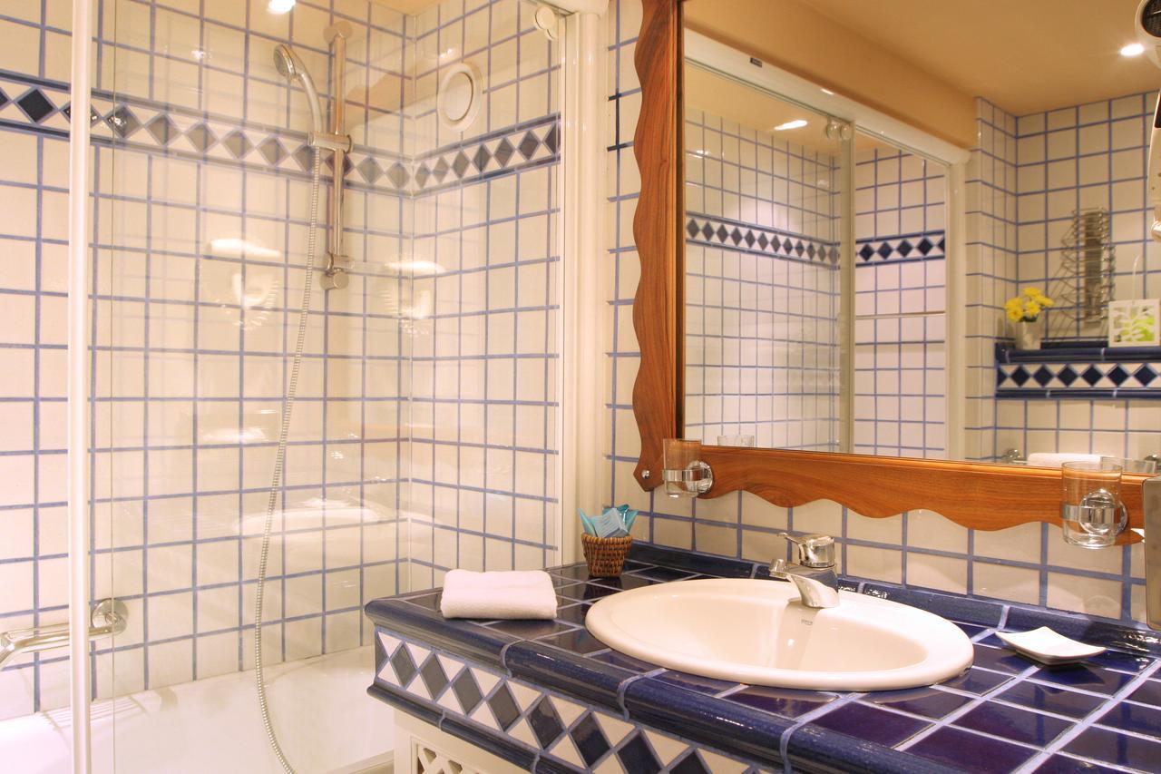 Le Domaine De Falgos Golf & Spa Saint-Laurent-de-Cerdans エクステリア 写真