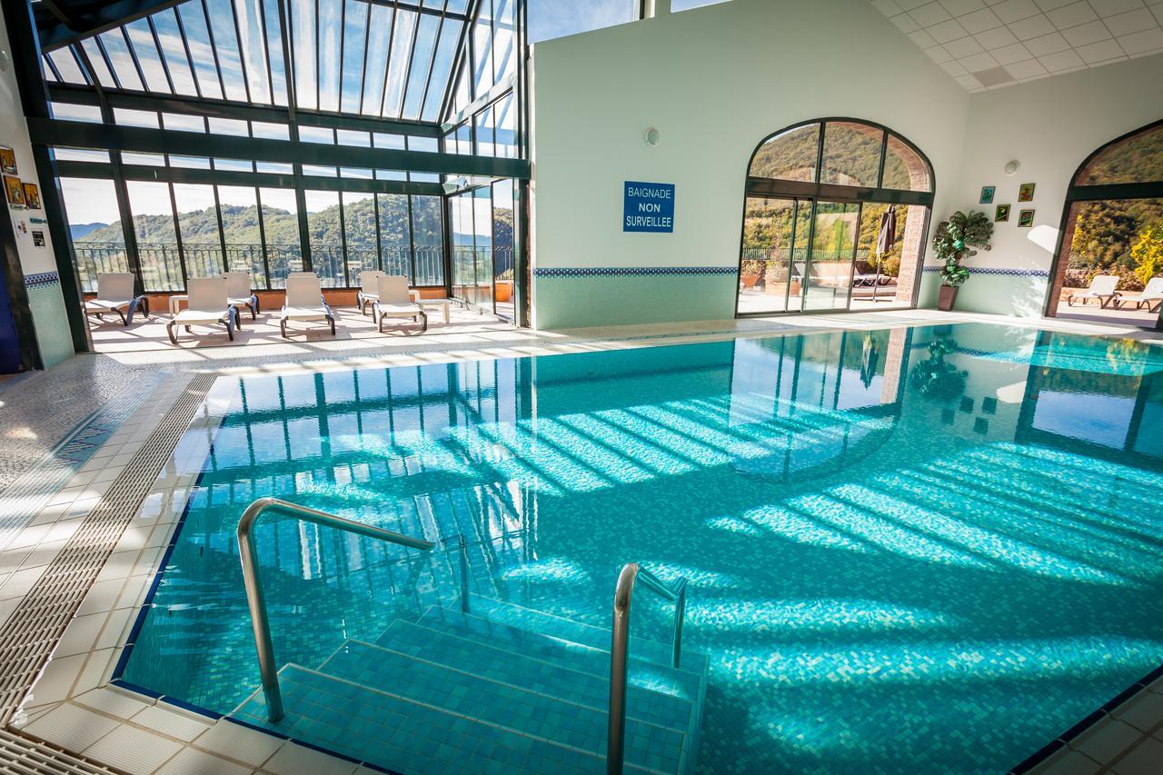 Le Domaine De Falgos Golf & Spa Saint-Laurent-de-Cerdans エクステリア 写真