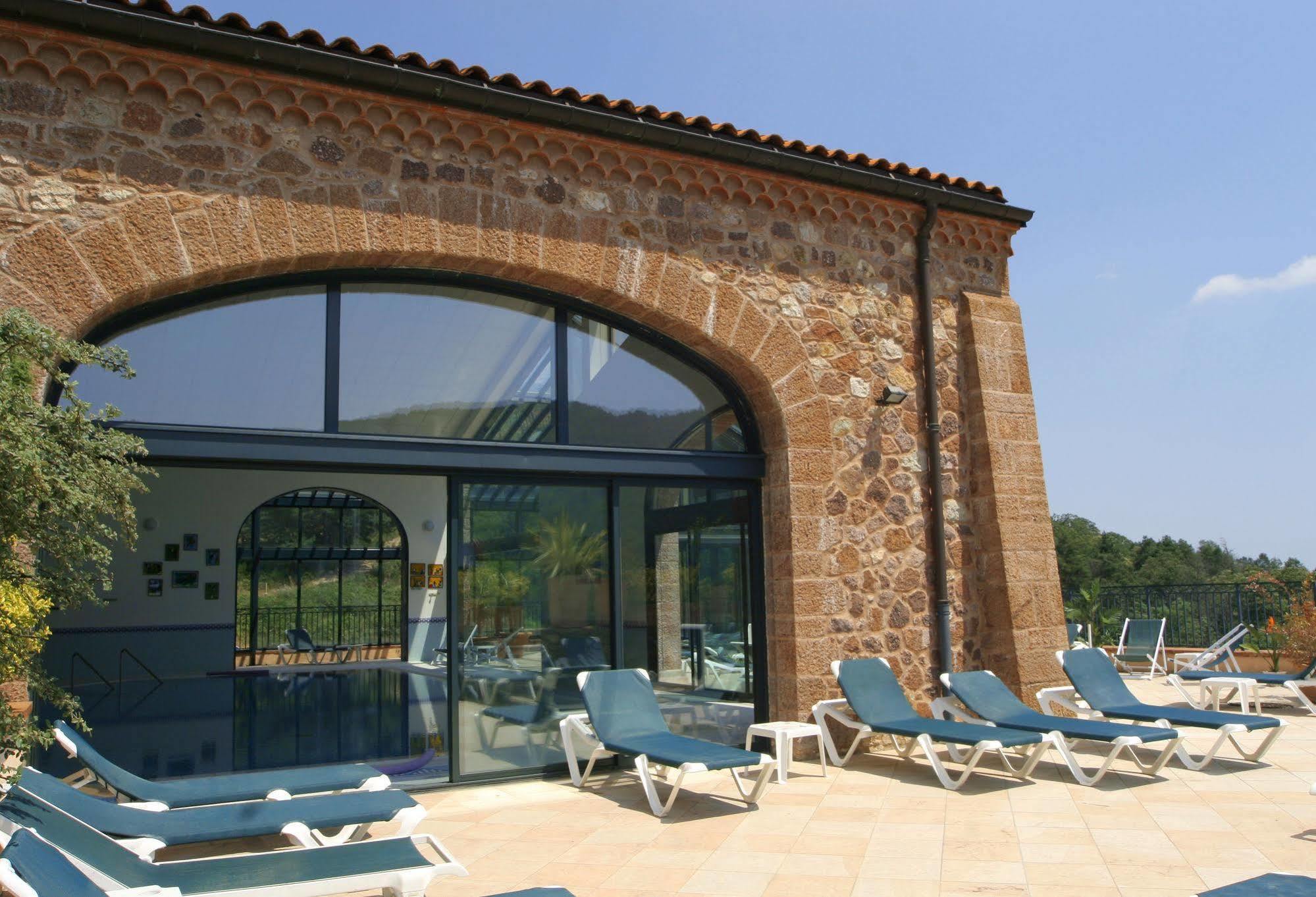 Le Domaine De Falgos Golf & Spa Saint-Laurent-de-Cerdans エクステリア 写真